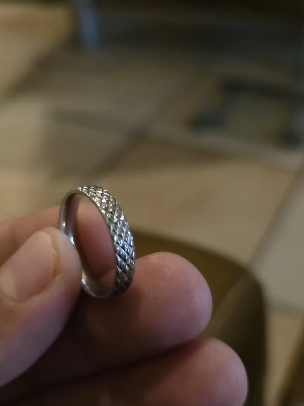 Silver Diamond-Pattern Band - Picture 3 of 6